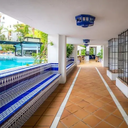 Lujo En Complejo Alanda Club Apartment